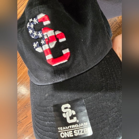 USC American flag hat - Picture 4 of 4